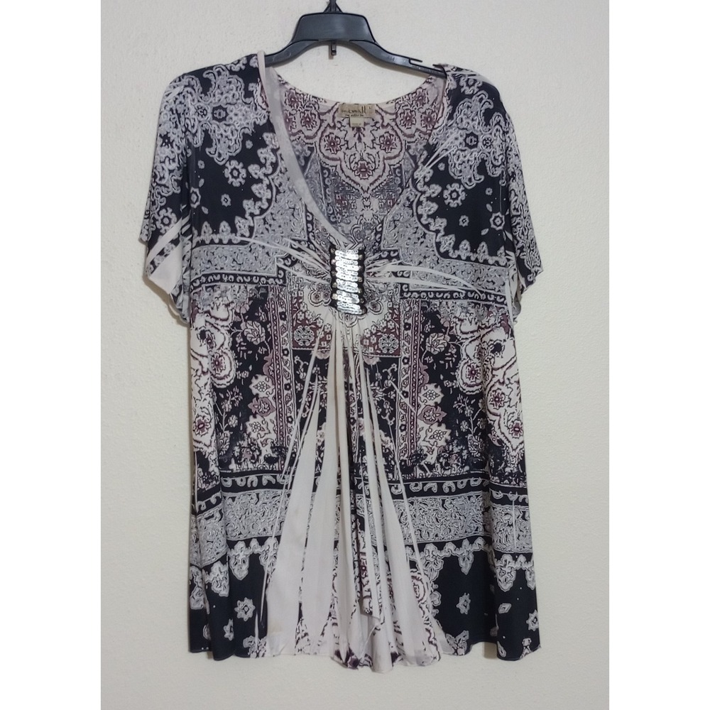 One World Live and Let Live Paisley Medallion Sequin V-Neck Tunic Top Large